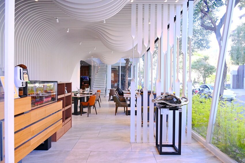 台中逢甲新開幕好美玻璃屋餐廳/巧克力辣醬烤雞 焦糖紅茶巴斯克好吃 約會餐廳推薦_Bocca Bom Bistro