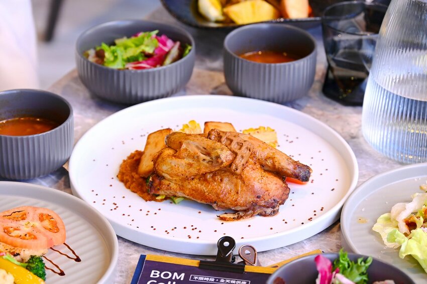 台中逢甲新開幕好美玻璃屋餐廳/巧克力辣醬烤雞 焦糖紅茶巴斯克好吃 約會餐廳推薦_Bocca Bom Bistro