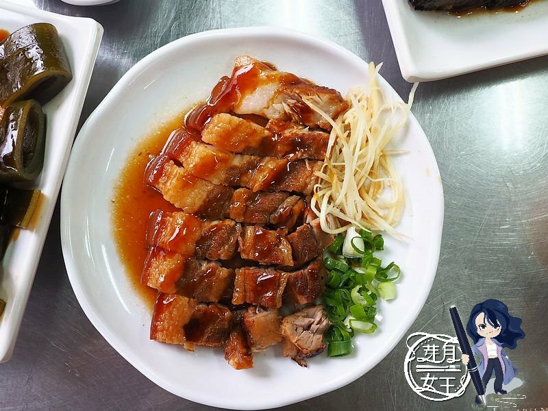 中壢火車站附近好吃的手工麵，半熟蛋包實在太邪惡了~還有超嫩的三層肉~激推！