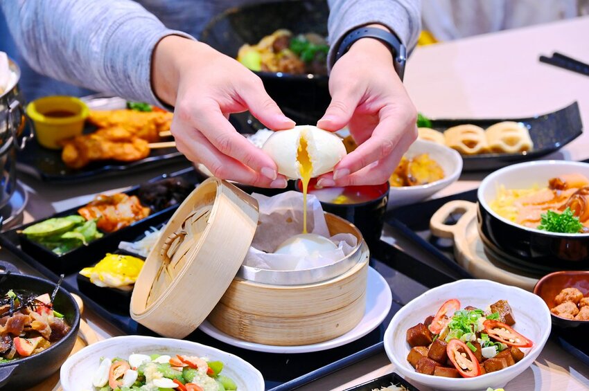 台中朝馬24小時百種料理新茶館/結合運動彩券賽事轉播/能帶桌遊來玩_SAFE運動餐飲茶館