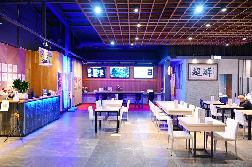 台中朝馬24小時百種料理新茶館/結合運動彩券賽事轉播/能帶桌遊來玩_SAFE運動餐飲茶館