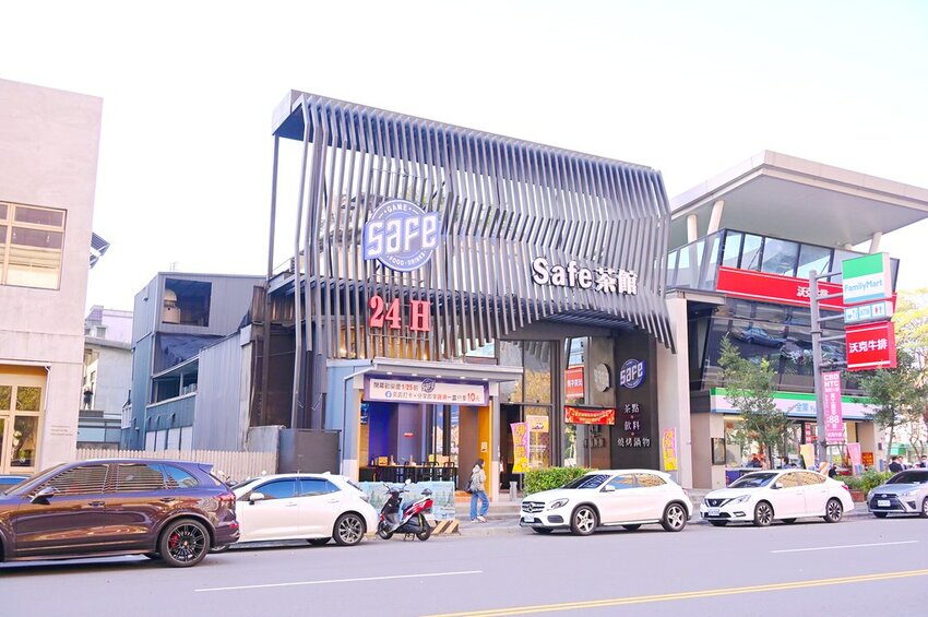 台中朝馬24小時百種料理新茶館/結合運動彩券賽事轉播/能帶桌遊來玩_SAFE運動餐飲茶館