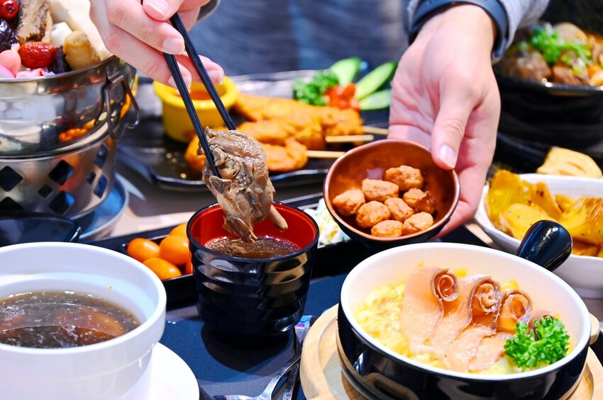 台中朝馬24小時百種料理新茶館/結合運動彩券賽事轉播/能帶桌遊來玩_SAFE運動餐飲茶館