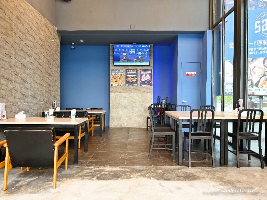 Safe茶館|台中24小時茶館推薦,超過百種餐點,結合運彩,還可以揪朋友來打牌、自備桌遊來玩~