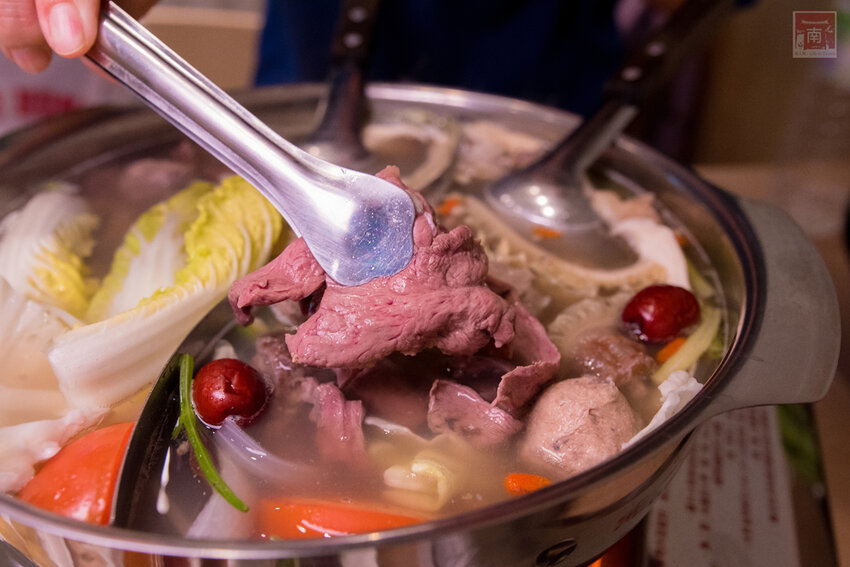 【臺南美食】吃慣了一般溫體牛肉嗎？｜老闆娘家鄉味“潮汕溫補鍋”｜完全是一個呷粗飽的概念｜ 安平溫體牛｜牛腩｜牛尾~~李好牛溫體牛肉湯爐 - 南人幫