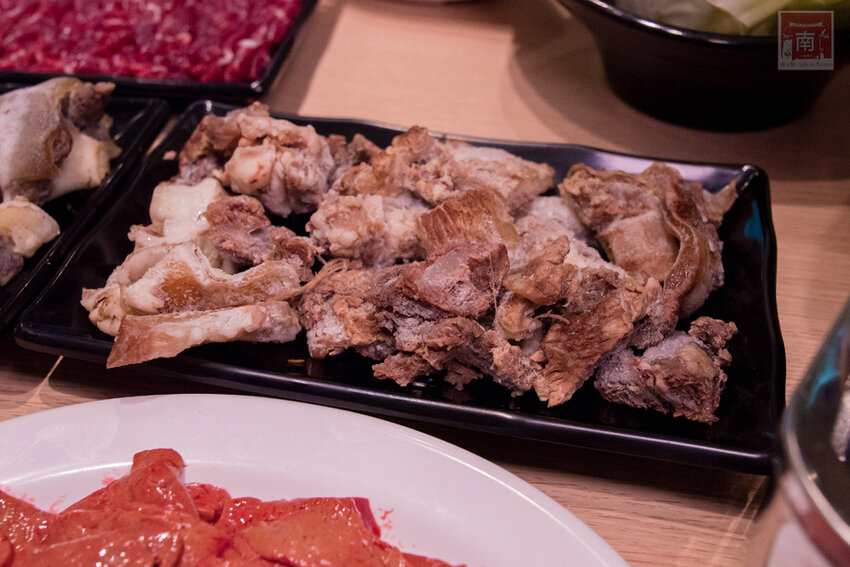 【臺南美食】吃慣了一般溫體牛肉嗎？｜老闆娘家鄉味“潮汕溫補鍋”｜完全是一個呷粗飽的概念｜ 安平溫體牛｜牛腩｜牛尾~~李好牛溫體牛肉湯爐 - 南人幫