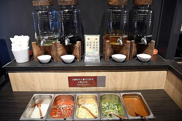 高雄市鼓山區高雄彭湃火鍋推薦【舞古賀鍋物專門店】回訪超多次，每次都能在餐點之中找到鮮甜、找到美味、找到幸福！高雄