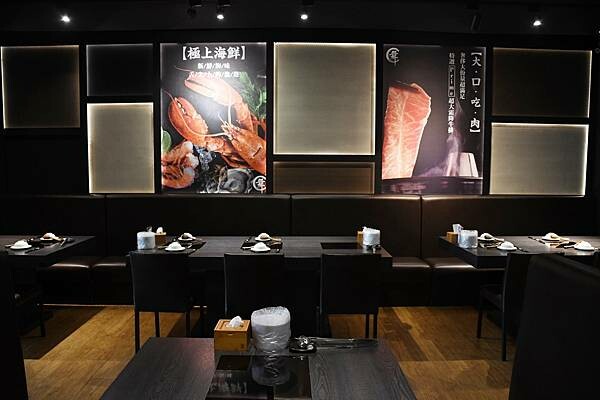 高雄市鼓山區高雄彭湃火鍋推薦【舞古賀鍋物專門店】回訪超多次，每次都能在餐點之中找到鮮甜、找到美味、找到幸福！高雄