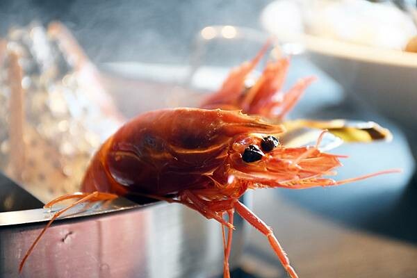 高雄市鼓山區高雄彭湃火鍋推薦【舞古賀鍋物專門店】回訪超多次，每次都能在餐點之中找到鮮甜、找到美味、找到幸福！高雄