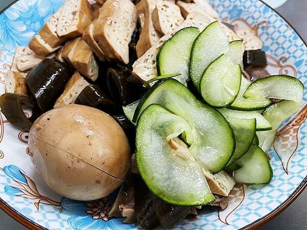 ||吃。新竹|| 許二姊 新竹廟口人氣鴨肉熱炒