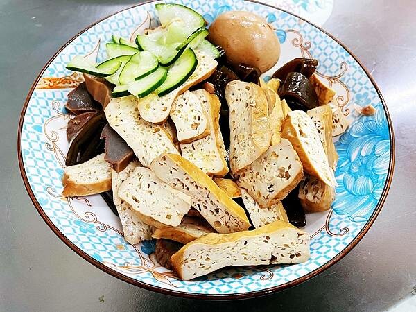 ||吃。新竹|| 許二姊 新竹廟口人氣鴨肉熱炒