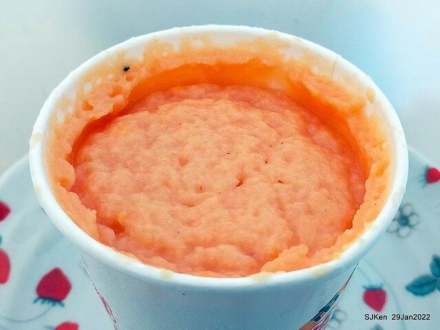 (三重三和夜市美食)「市場口木瓜牛奶專賣店」(Papaya milk booth), Sun-ho night market, Hsin-pei city, Taiwan, SJKen, Jan 29, 2022.