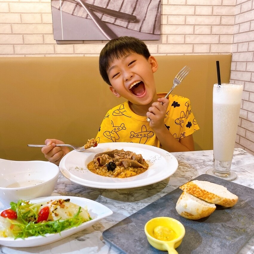 台中金典綠園道~義饗屋 di CaSa 樂活早午餐、義大利麵、燉飯,在城市享受花草簇擁,輕鬆又自在的早午餐時光~