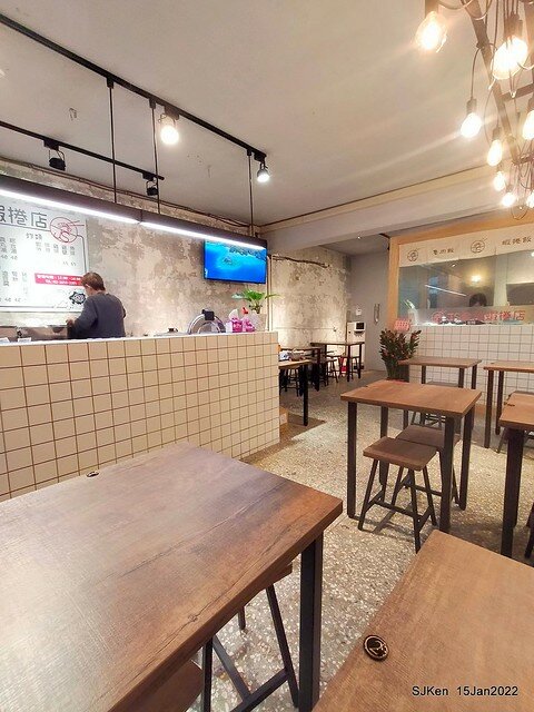 (南港美食)「JS金仙蝦捲店南港店」(Fried shrimp rolls , Braised pork on rice , fish ball soup store), Taipei, Taiwan, SJKen, Jan 15, 2022.