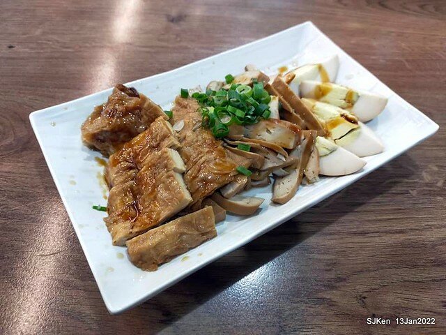 「老北投」芝山店(Tomato egg noodle & light dishes store), Taipei, Taiwan, SJKen, Jan 13, 2022..