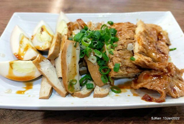 「老北投」芝山店(Tomato egg noodle & light dishes store), Taipei, Taiwan, SJKen, Jan 13, 2022..