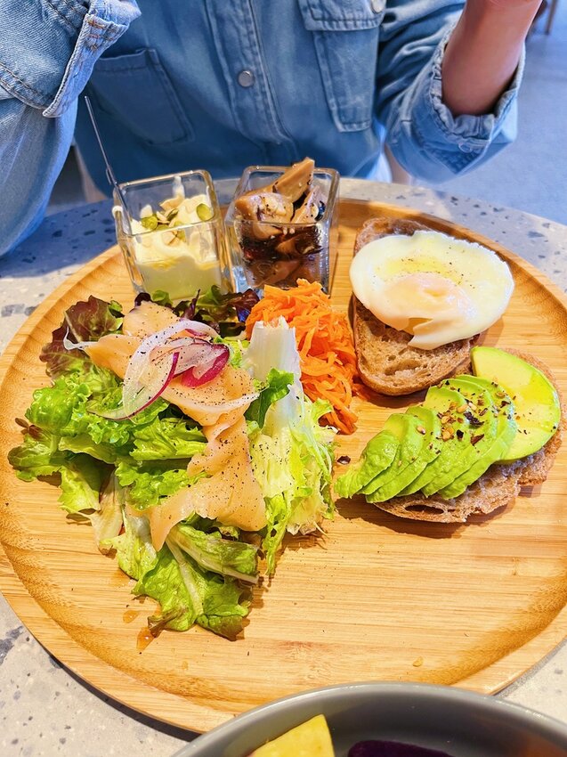 [台北早午餐]信義區市府站「Leafy Vibe 午葉 Cafe&Dining 信義店」份量跟內容物都滿意的健康早午餐/多種能