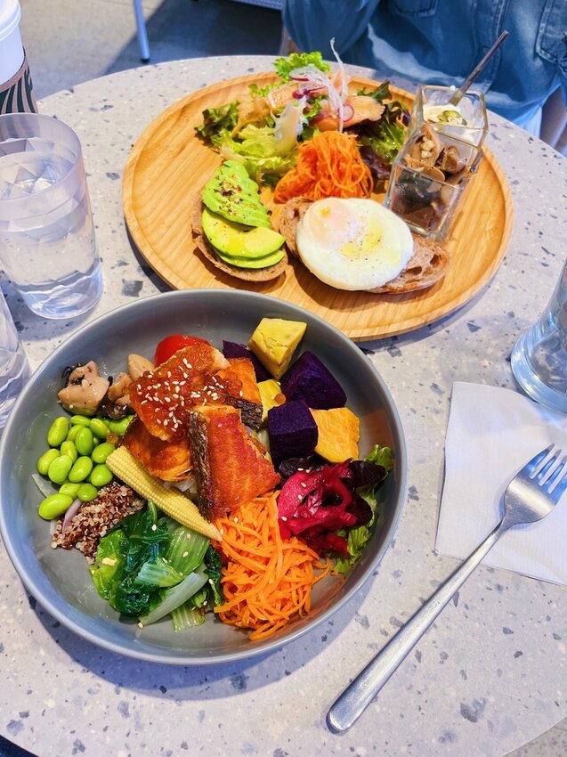 [台北早午餐]信義區市府站「Leafy Vibe 午葉 Cafe&Dining 信義店」份量跟內容物都滿意的健康早午餐/多種能