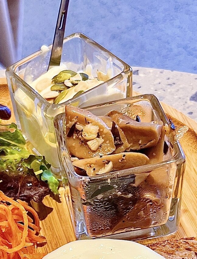 [台北早午餐]信義區市府站「Leafy Vibe 午葉 Cafe&Dining 信義店」份量跟內容物都滿意的健康早午餐/多種能