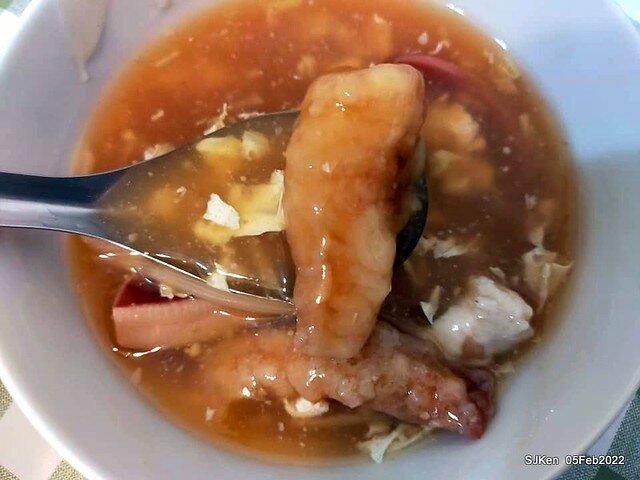 (永和美食)「樂華夜市三鮮羹」(Seafood soup booth), LeHwa night markket, Hsin-pei city, Taiwan, SJKen, Feb 5, 2022.