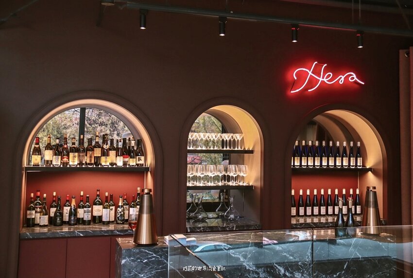 台中喜餅推薦 | Hera 赫拉 頂級喜餅，台中七期最美喜餅店，在玻璃屋一見鍾情的西式手工喜餅