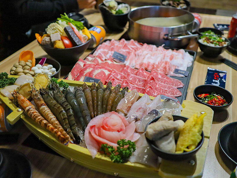 藏王極上鍋物新竹店 | 藏身於都市中的極上美味 浮誇海鮮高級肉品現點現切 火鍋文化鍋物之王