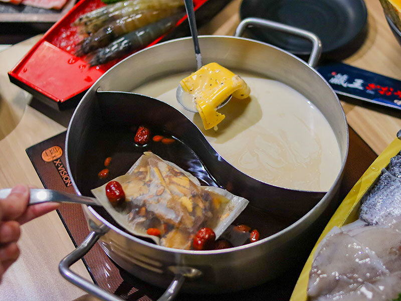 藏王極上鍋物新竹店 | 藏身於都市中的極上美味 浮誇海鮮高級肉品現點現切 火鍋文化鍋物之王