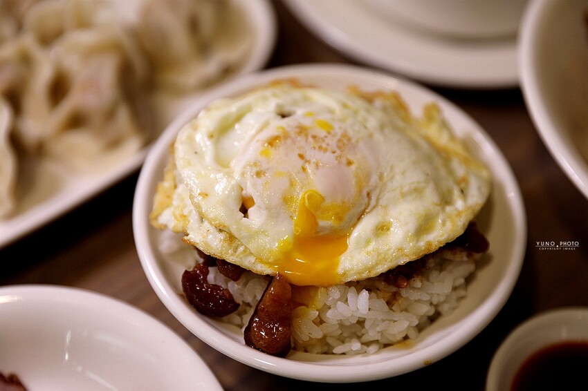 爆量蛤蠣燉湯！1人也能爽爽喝爆多料的雞湯，魚湯 台灣古早味美食｜曾响號台灣好味道