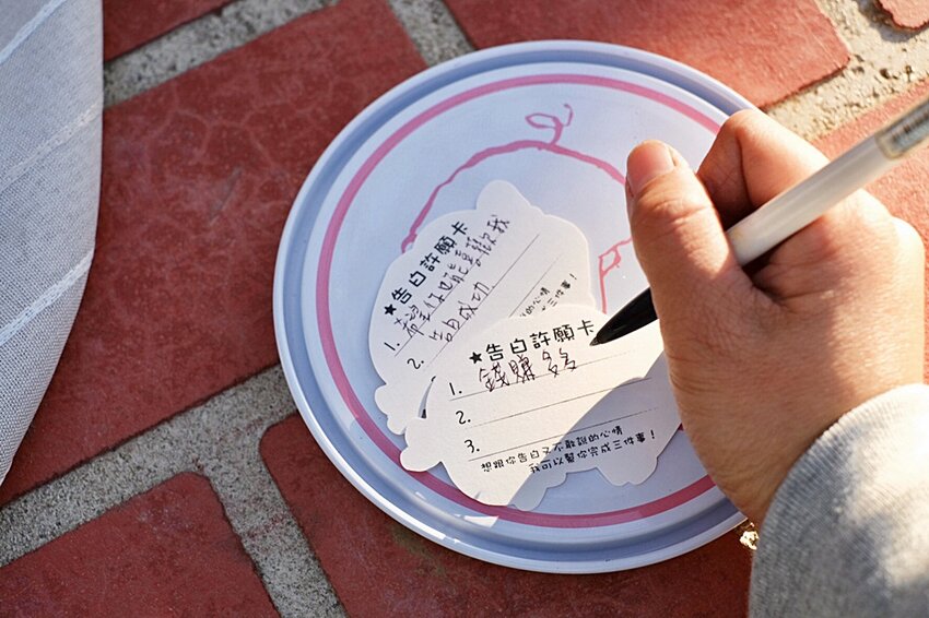 油漆桶爆米花?!台中也買的到!加碼買兩桶送超萌復古提袋,還有超有趣的豬飼料!