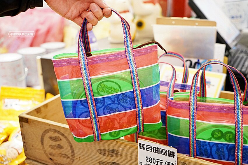 油漆桶爆米花?!台中也買的到!加碼買兩桶送超萌復古提袋,還有超有趣的豬飼料!