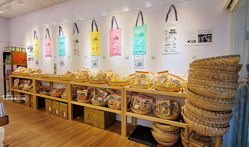 油漆桶爆米花?!台中也買的到!加碼買兩桶送超萌復古提袋,還有超有趣的豬飼料!