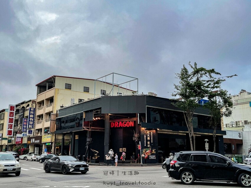LINE_ALBUM_台中西區網美火鍋-幸福金龍鍋台中旗艦店_220307_1.jpg