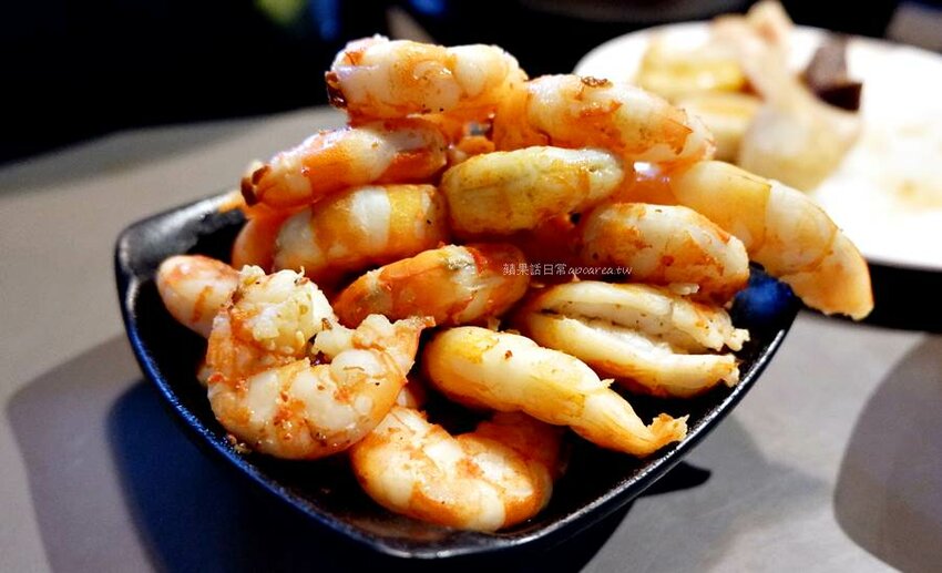 肉多多火鍋豐原太平洋店，268元起鮮蔬自助吧、飲料冰品、多種麵食吃到飽，台中火鍋迷必吃名店，樂多多集團 - 🍎 蘋果話日常🍎