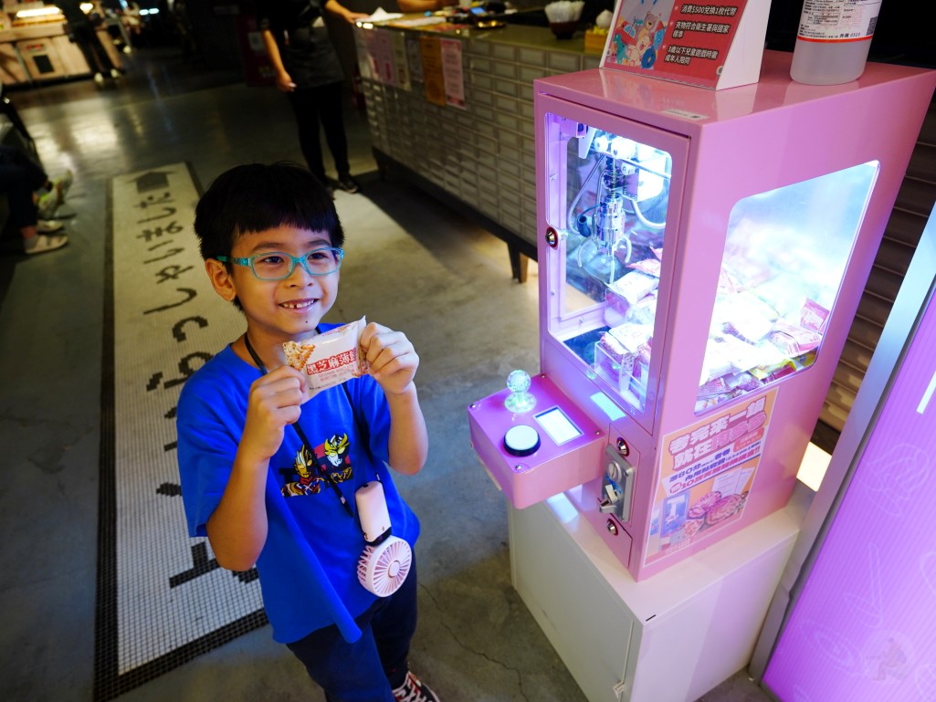 台中市豐原區肉多多火鍋台中豐原太平洋店｜美牛豬大聯萌25oz超大肉盤，爆炒川府麻辣湯香氣四溢，降肉!降肉!【豐原地區火鍋推薦】