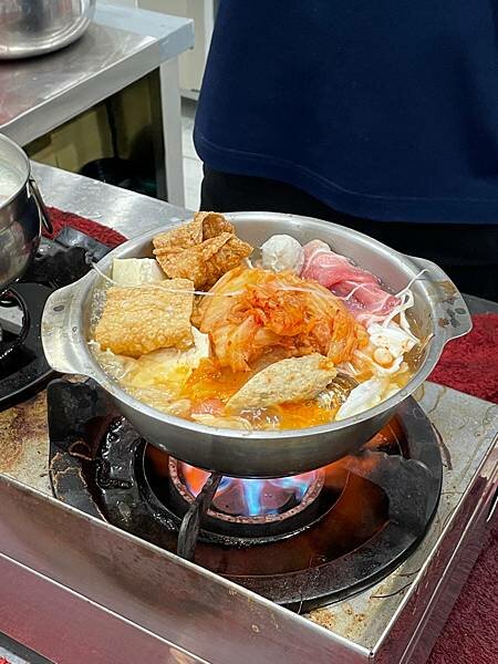 珍好味職人鍋物∥鳳山區美食∥多種百元鍋物∥雪淇冰、白飯、飲品無限享用∥另有牛肉爐真空及台南意麵禮盒組