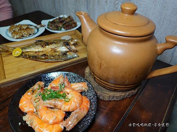 蒜頭蝦-茶壼蝦  (1).jpg
