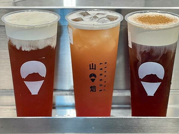 LINE_ALBUM_202261 _1_220601_2.jpg