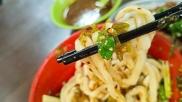 【台北美食】城中老牌牛肉拉麵大王｜台北車站附近帶有濃厚特色的爆推美食