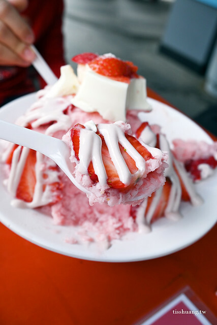 花蓮一心泡泡冰｜老店新產品｜不只有泡泡冰，牛奶雪花冰也超好吃