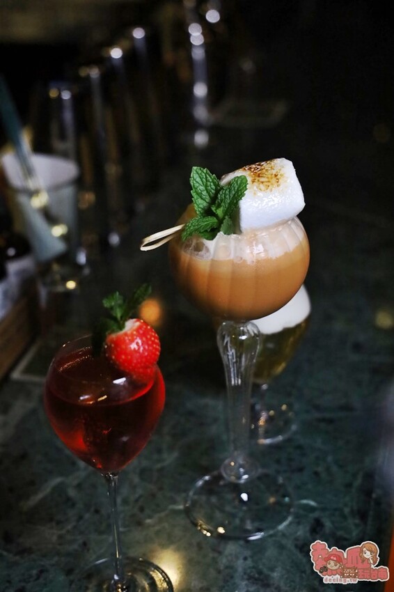 【高雄酒吧】南喃至嶼 nan nan！隱身在巷弄內的人氣酒吧，少見的泰奶調酒也太好喝了吧~ - 熱血玩台南。跳躍新世界