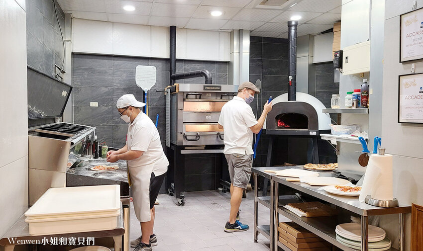 嘉義無招牌美食 有證書的畢卡索披薩 (3).jpg