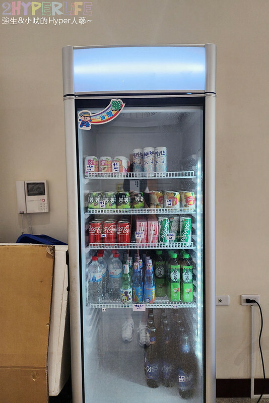 低調隱藏在透天民宅裡的韓式料理,韓式部隊鍋超大份吃起來好過癮!去高美溼地和鰲峰山走跳後可以順便來吃~