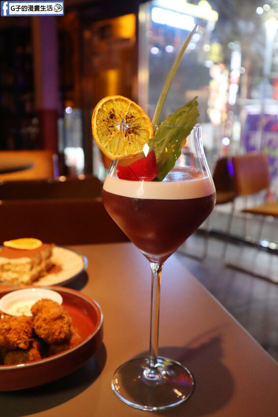 西門酒吧-Nonsense Cafe & Bar 無心戒酒互助會 武昌店.調酒.可帶外食