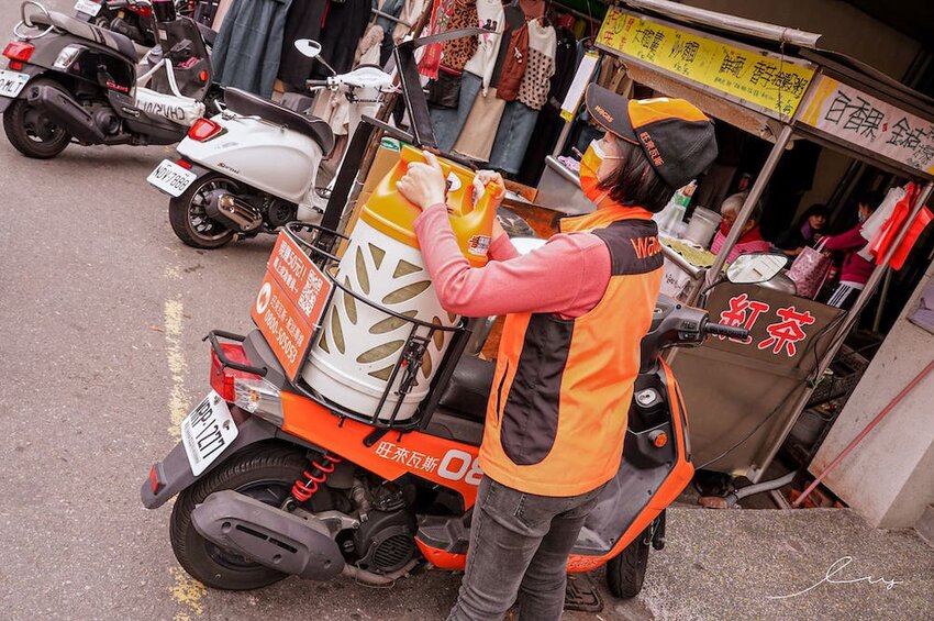 台中市場老字號飲料店,老賴茶棧推薦必喝豆香系列,還有QQ珍珠奶茶哦~ - 艾薇覓食趣