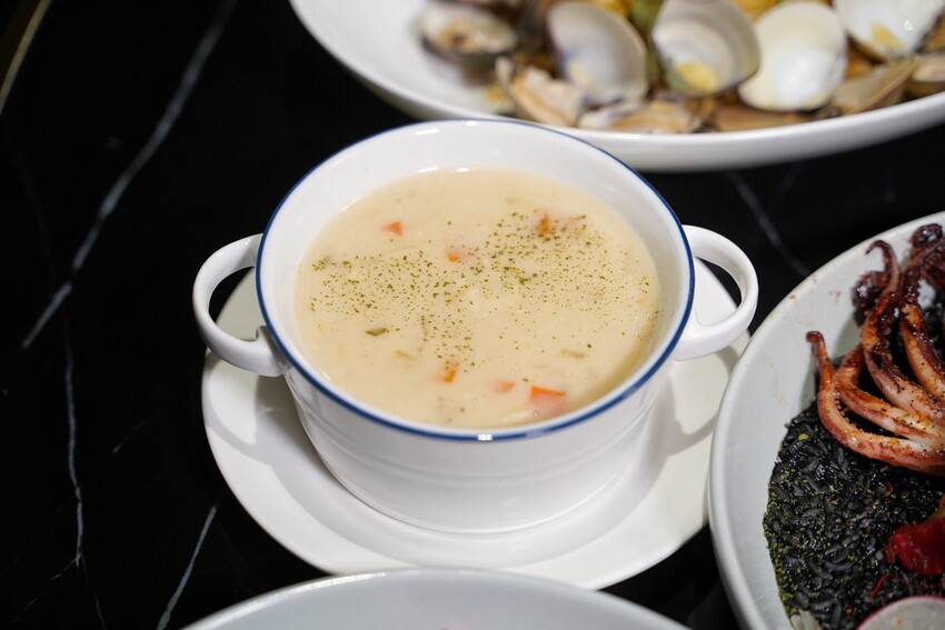 【帕朵拉義式餐廳】我的愛店不私藏!吃過絕對讓人念念不忘!燈光美、氣氛佳,餐點選擇多樣化,特別適合情侶約會、三五好友、家庭客來用餐! - 阿華田的美食日記