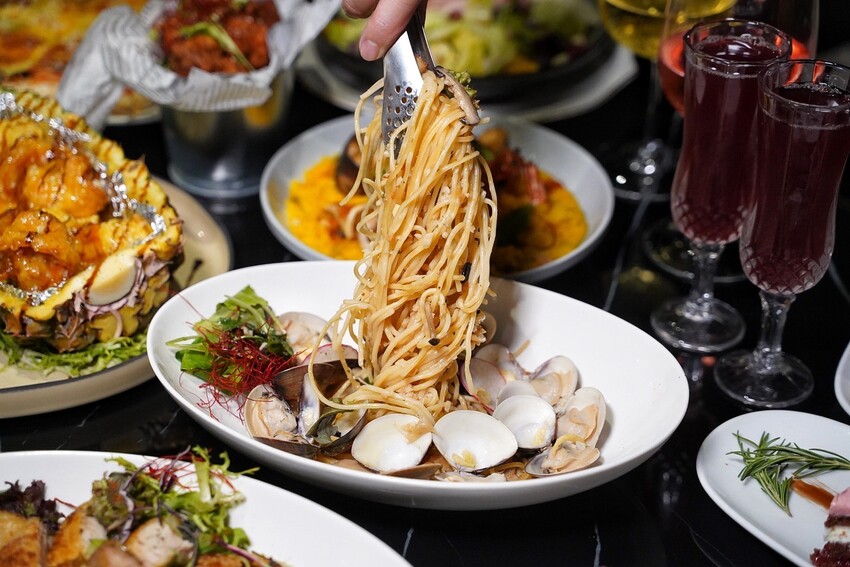 【帕朵拉義式餐廳】我的愛店不私藏!吃過絕對讓人念念不忘!燈光美、氣氛佳,餐點選擇多樣化,特別適合情侶約會、三五好友、家庭客來用餐! - 阿華田的美食日記