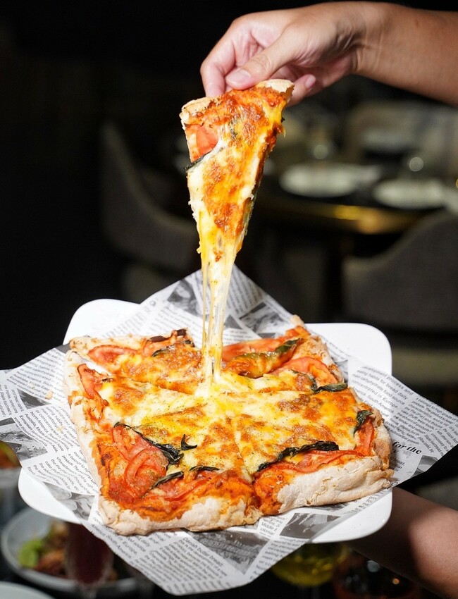 【帕朵拉義式餐廳】我的愛店不私藏!吃過絕對讓人念念不忘!燈光美、氣氛佳,餐點選擇多樣化,特別適合情侶約會、三五好友、家庭客來用餐! - 阿華田的美食日記