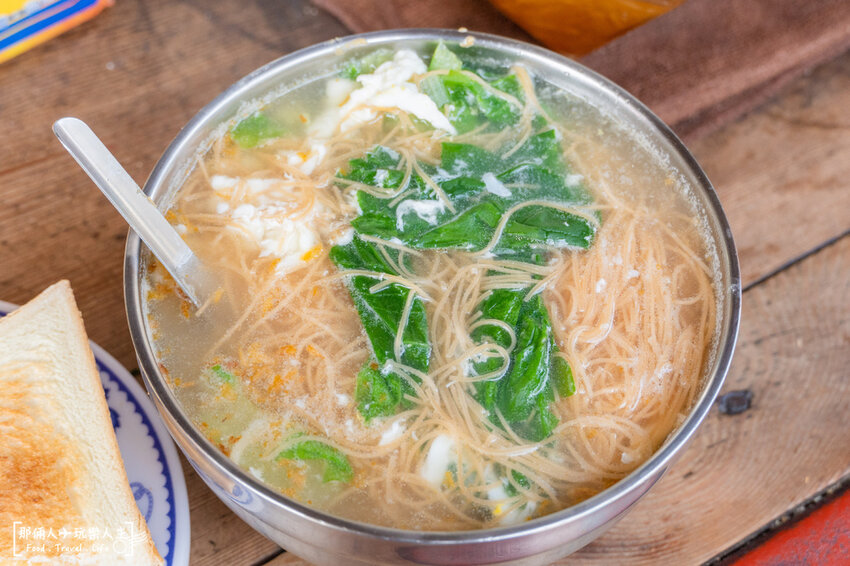彰化傳統泡麵早餐店｜兒時的記憶，從小吃到大的早餐店，想不到現在還再賣～