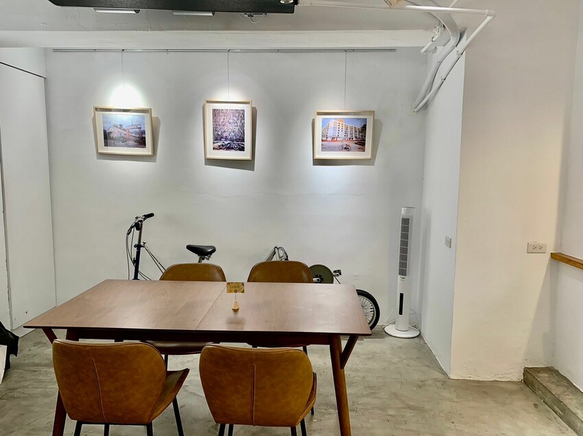 【台北】忠孝復興咖啡廳｜小島慢遊 複合式文創空間 咖啡X手做文創 輕食、工作坊、展覽的結合 台港文化連結交織出的幸福空間