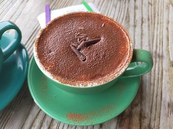 新竹尖石綠木頭景觀餐廳~看山嵐如何將絕美脆綠山脈淹沒~雲霧裊